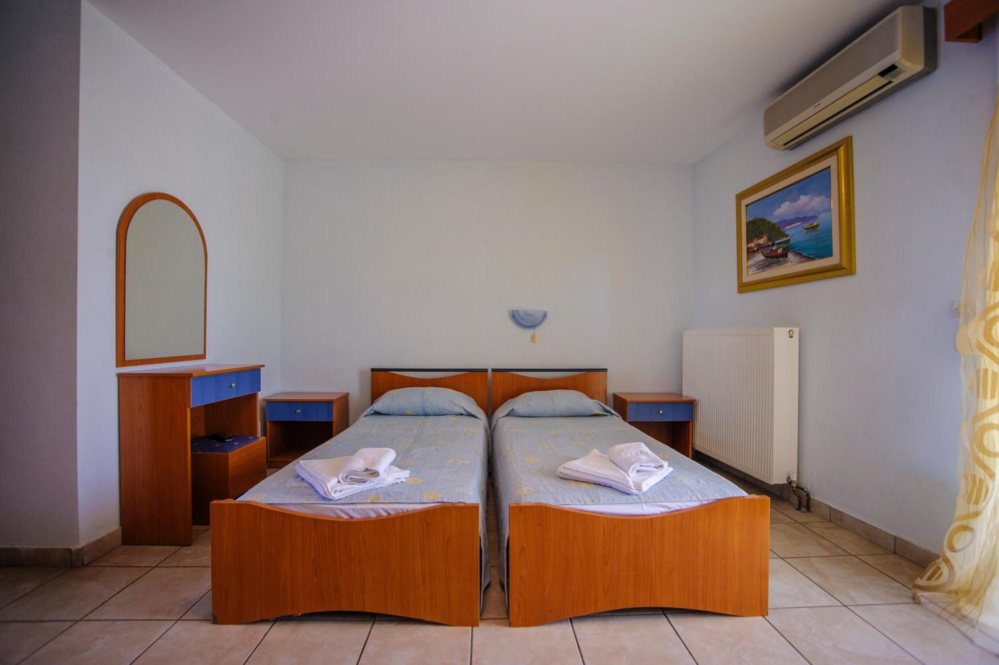 Olympiakí Aktí Hotel Europa מראה חיצוני תמונה