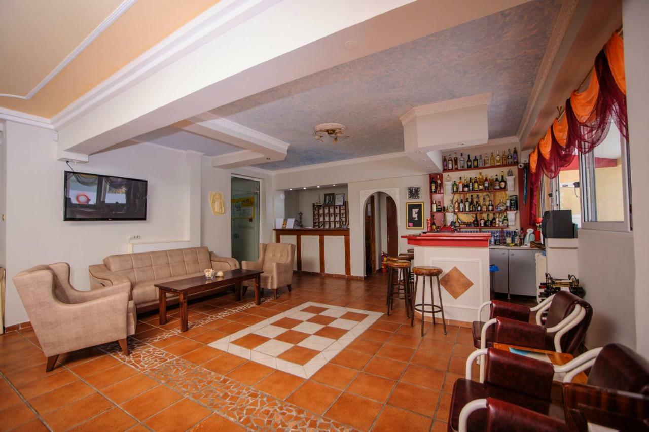 Olympiakí Aktí Hotel Europa מראה חיצוני תמונה